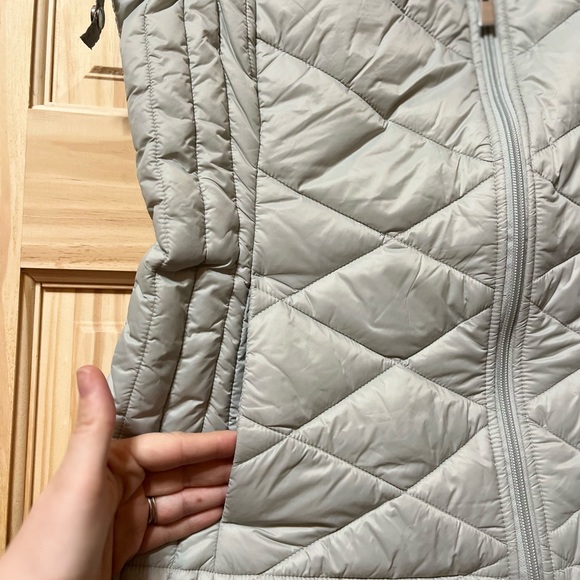 NWT - INTL d.e.t.a.i.l.s. Puffer Vest - Picture 3 of 7